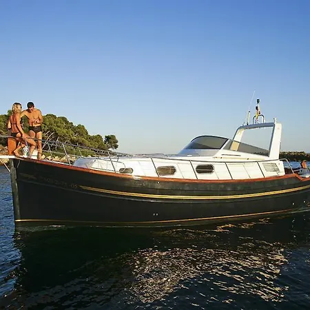 Boat In Mahon Πλωτό κατάλυμα
