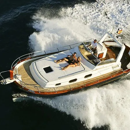 Boat In Mahon Πλωτό κατάλυμα *